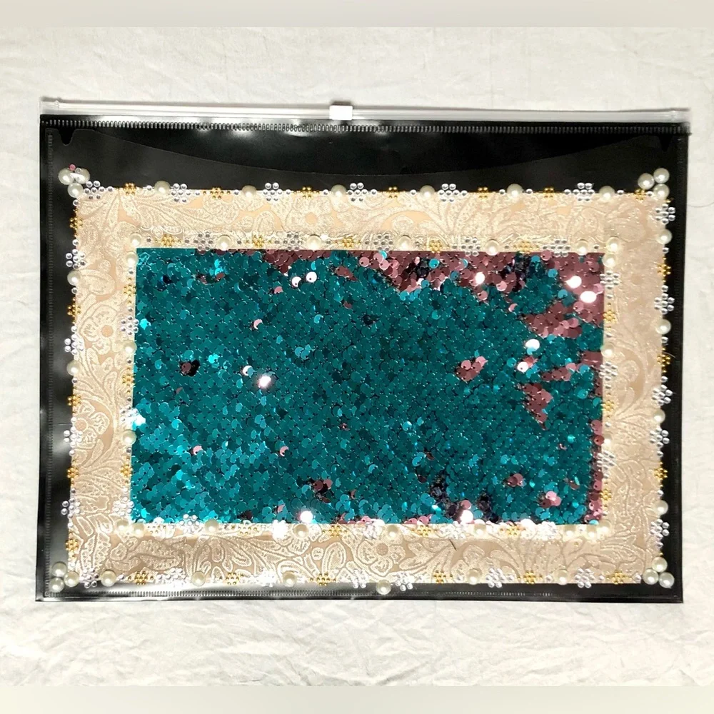 DOCUMENT POUCH all over embellished/bedazzled zippered 2pocket size10x13 NWT